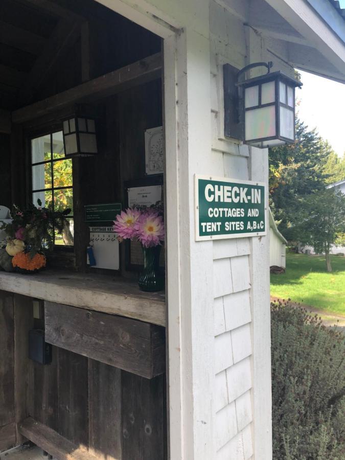 Lopez Farm & Tent Hotel *