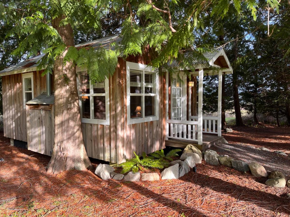 Lopez Farm & Tent Hotel