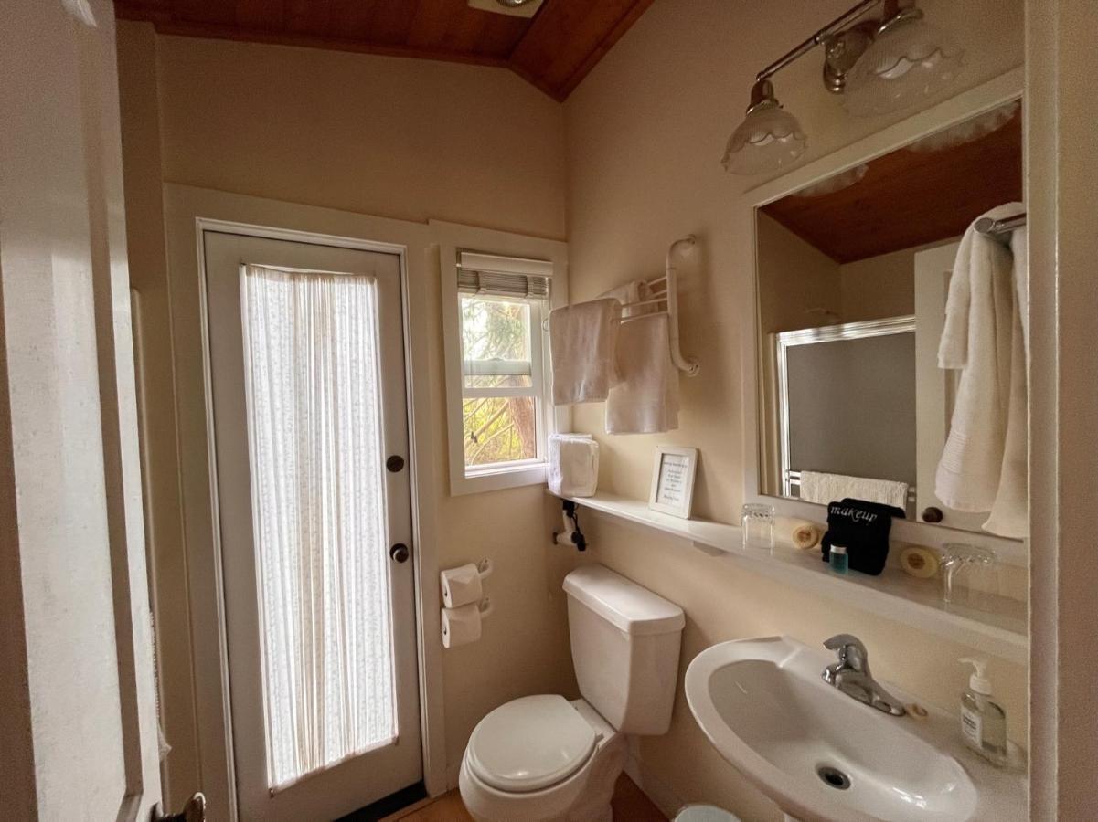 Lopez Farm & Tent Hotel Lopez Island
