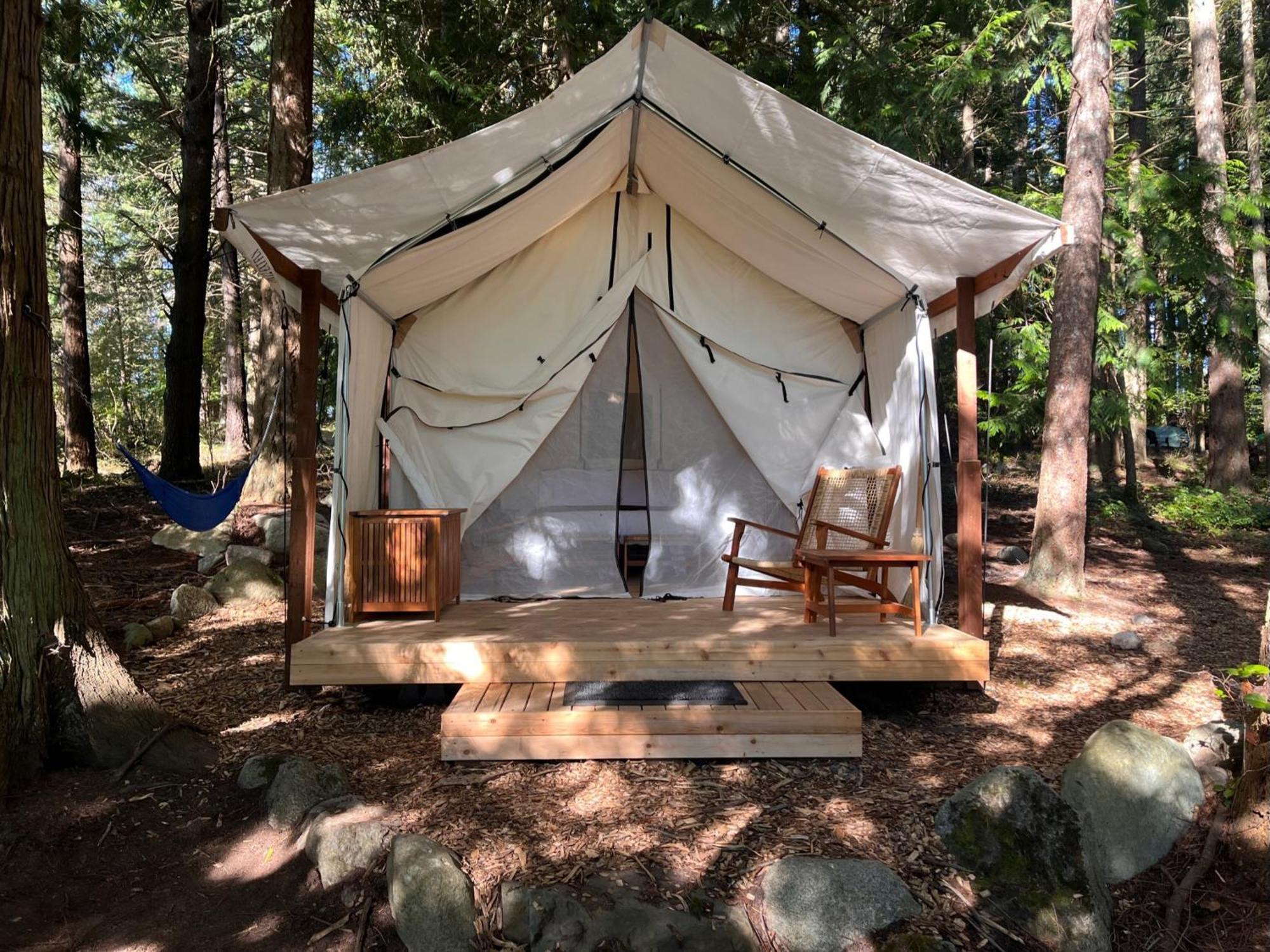 Lopez Farm & Tent